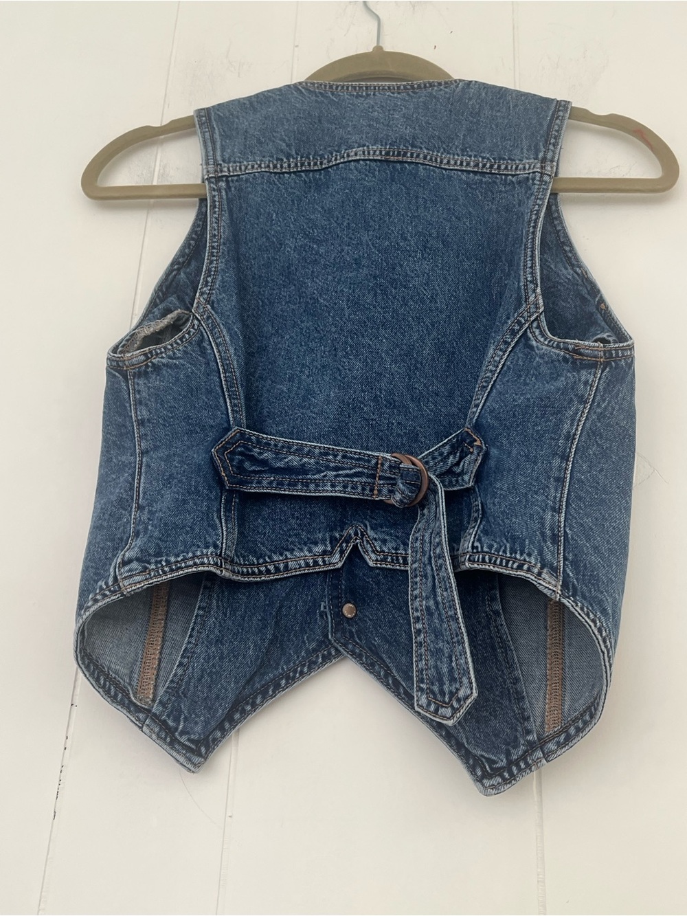 American Eagle V-Neckline Cropped Denim Pocket Vest Size Small - Picture 9 of 12